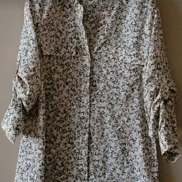 Blouse - Picture 2 of 3